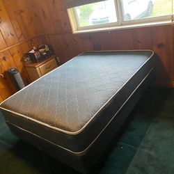 Full mattress with box spring (2pc set - new) NEW KING-QUEEN-FULL-TWIN SIZE SETS MATTRESS AND BOX SPRING 2-pcs