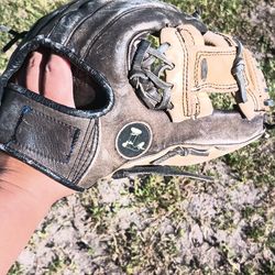Louisville Baseball Glove