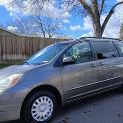 2004 Toyota Sienna