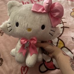 Sanrio Charmmy Kitty Plushie