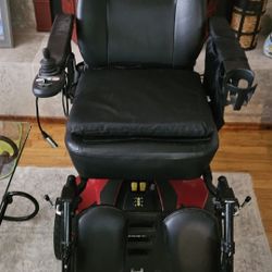 Jazzy Elite Electric Scooter/ Wheelchair