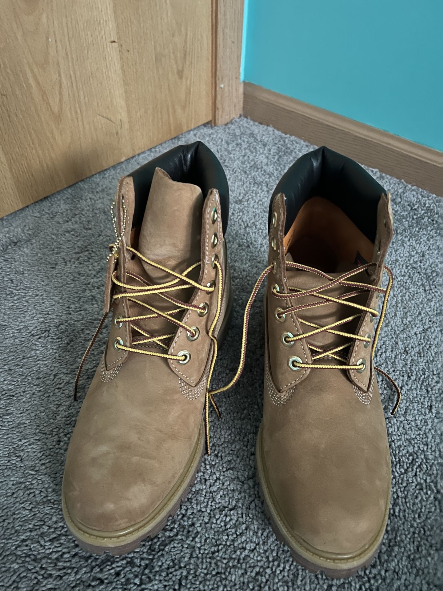 Timberlands Size 8.5 Men