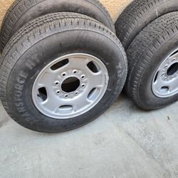 2019 Silverado 2500 OEM Wheels (like new)
