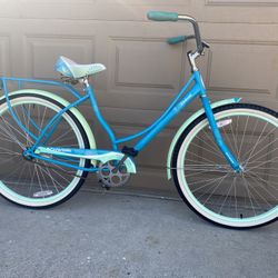 Shwinn Windwood Beach Cruiser