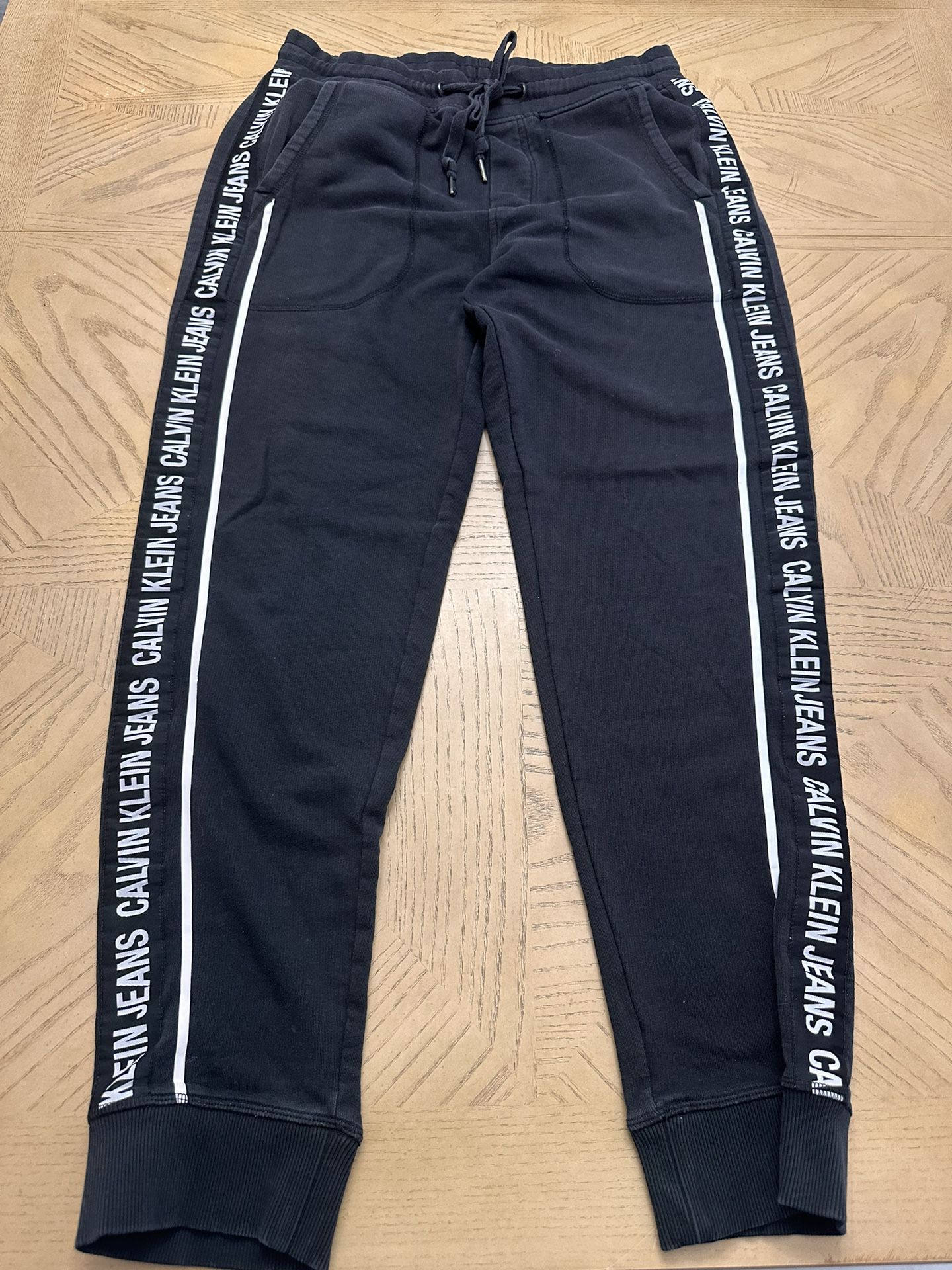 Calvin Klein black sweatpants/Joggers Size large 