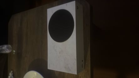 Xbox Series S (Controller Included)