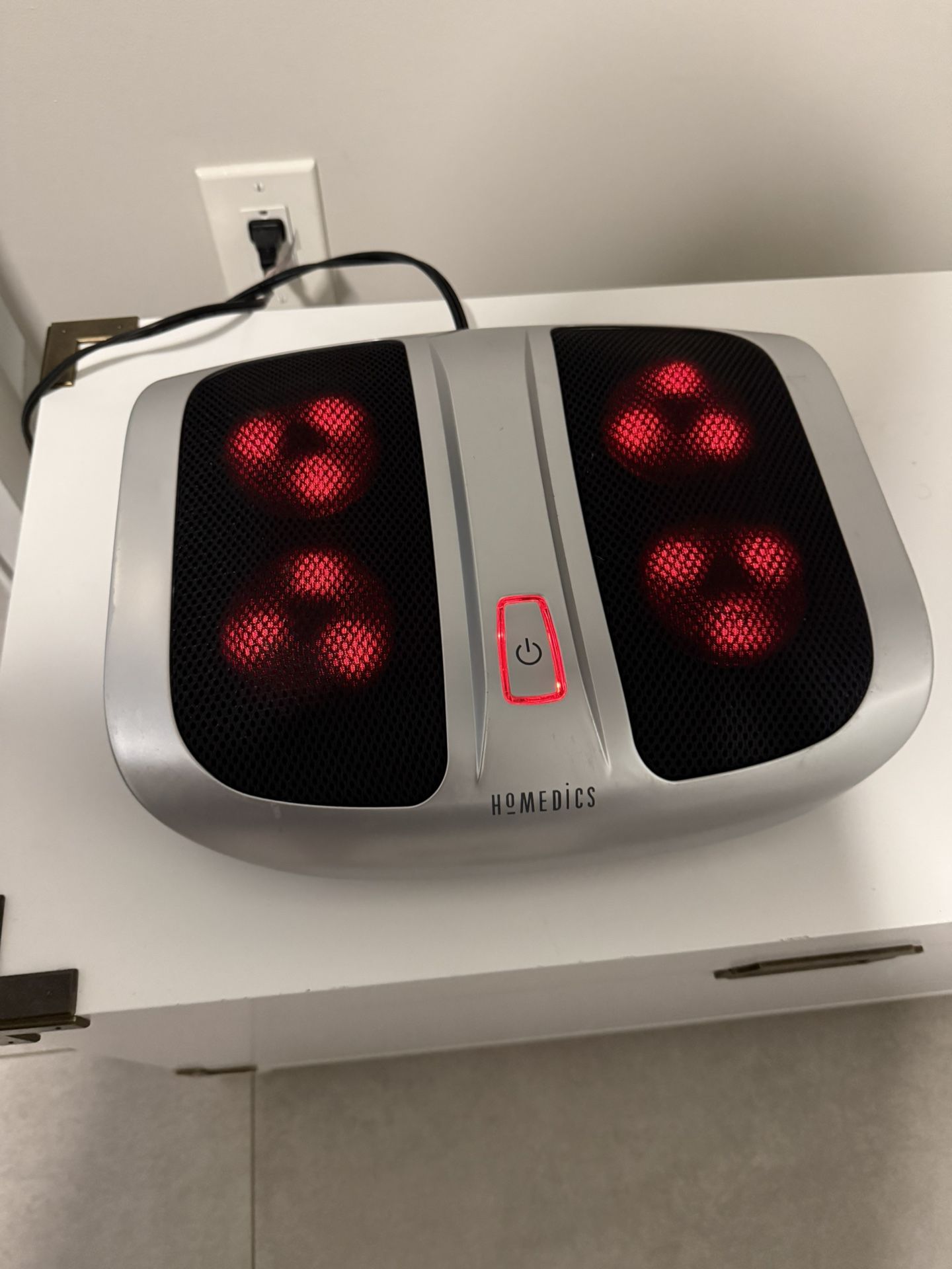 HoMedics Shiatsu Elite Foot Massager With Heat Pain Relief Aching Muscles Soothe.