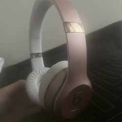 Rose Gold Beats 