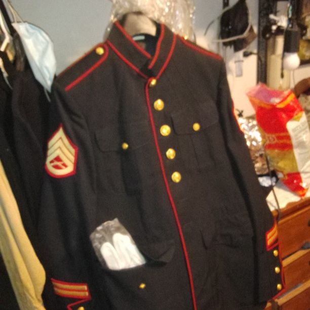 Marine dress tunic E-6 Staff sergeant