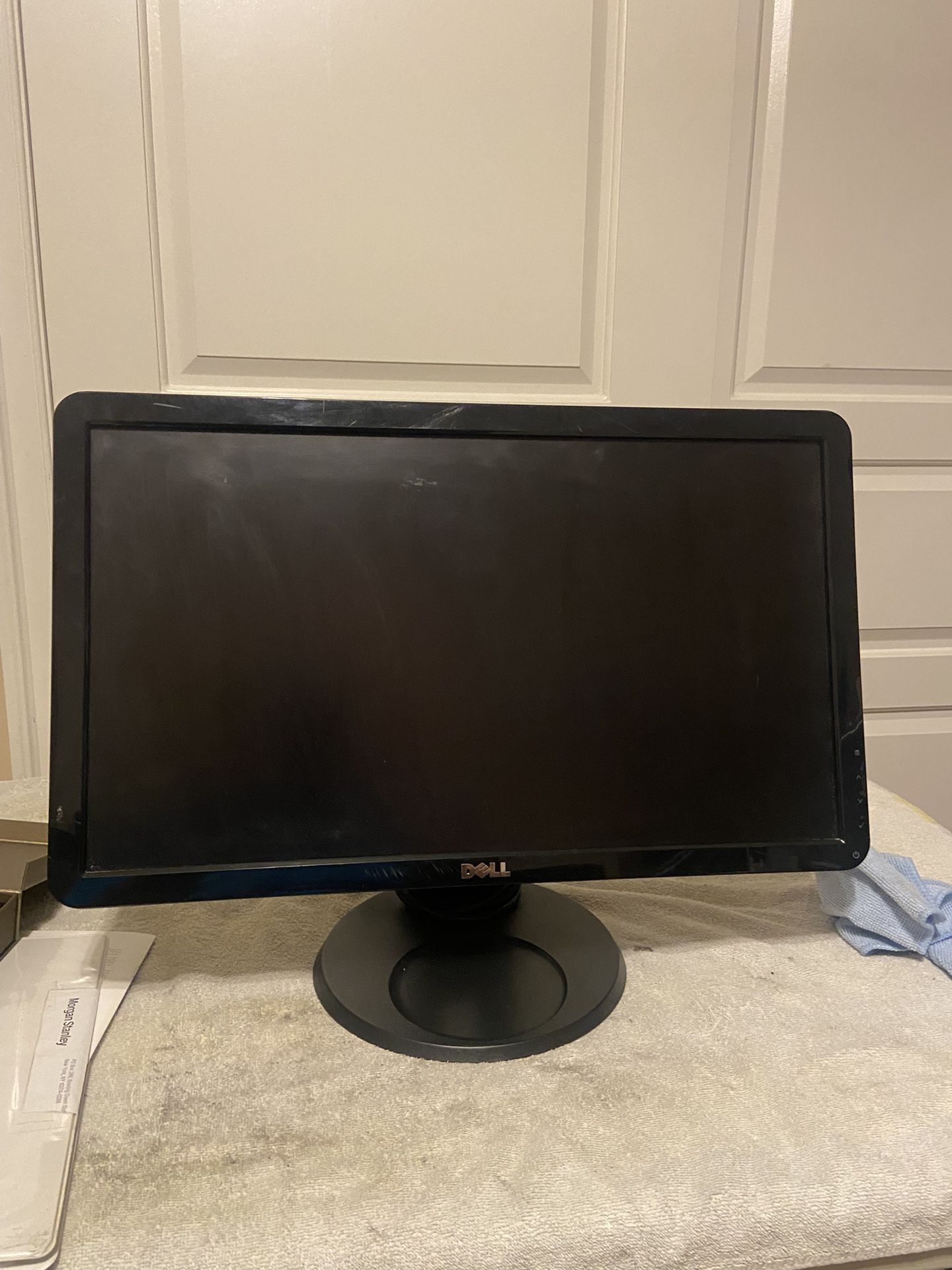 Dell Model S2209W 22 Inch Widescreen Monitor