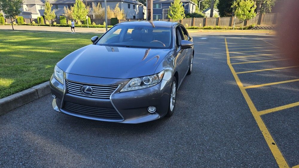 2014 Lexus ES