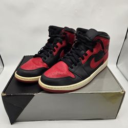 Nike Air Jordan 1 Mid Banned Bred Black Red 554724-074 Men's Size 13 2020