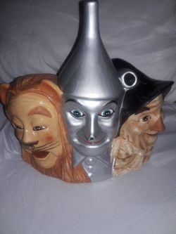Vintage Wizard of the Oz cookie jar