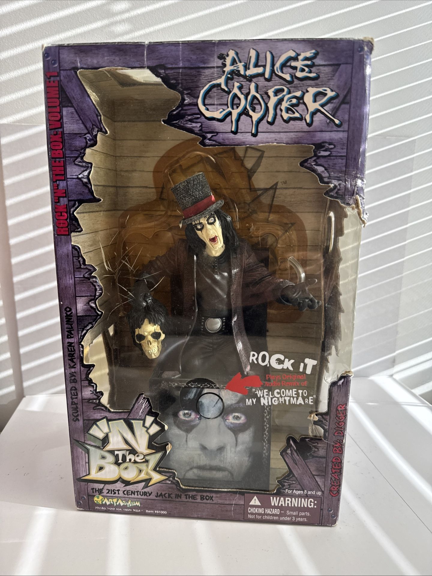 Alice Cooper Welcome to My Nightmare Rock N the Box Figure Jack in Box