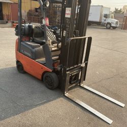 Forklifts 