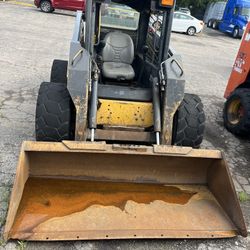 New Holland S190 Skid Steer