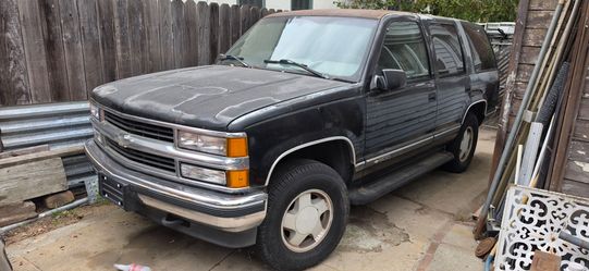 1996 Chevrolet Tahoe 4WD.