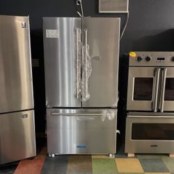 New Kitchen Aid Counter Depth Refrigerator‼️‼️