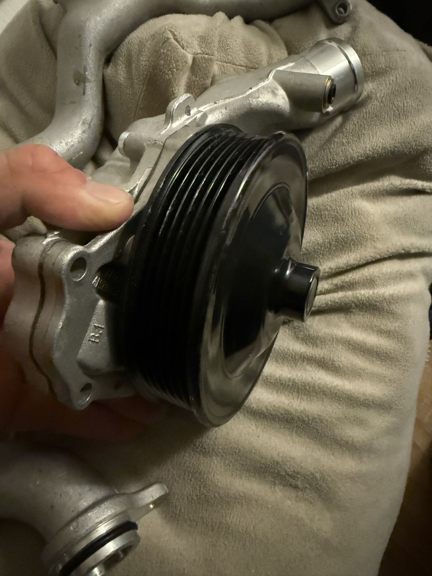 Water Pump For A Land Rover