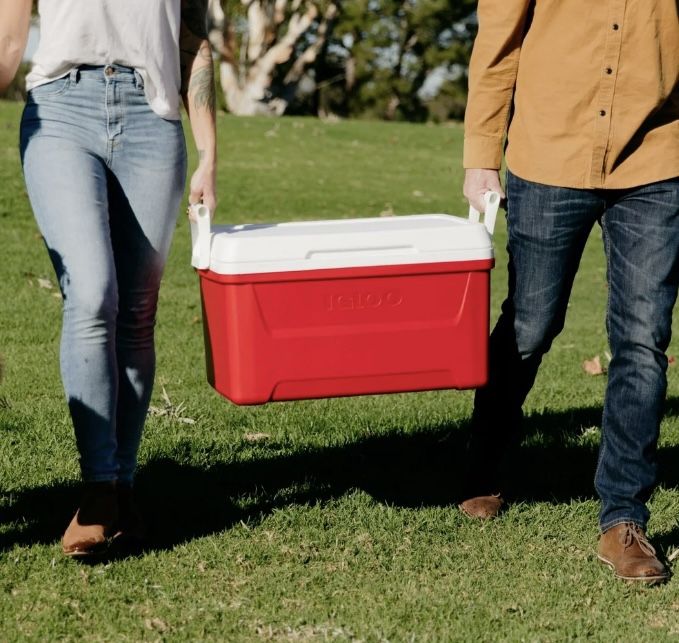 Igloo 48 QT Laguna Ice Chest Cooler, Red