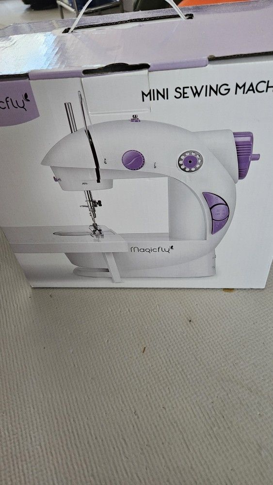 Magic fly Mini Sewing Machine
