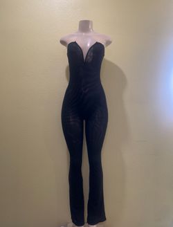 Size Small 🖤 Romper Is See Through 