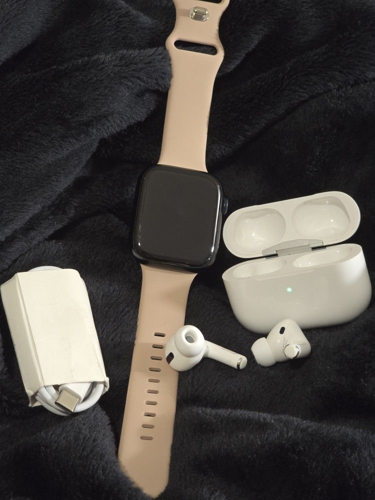 Apple watch serie 7 45mm And AirPods Pro 