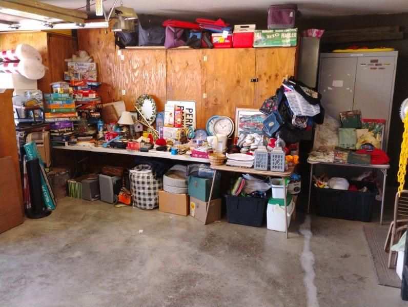 Yard Sale Friday Saturday Sunday 16027 Via Sola Lake Elsinore