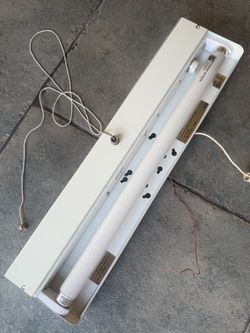 FREE: 18” work light or closet light