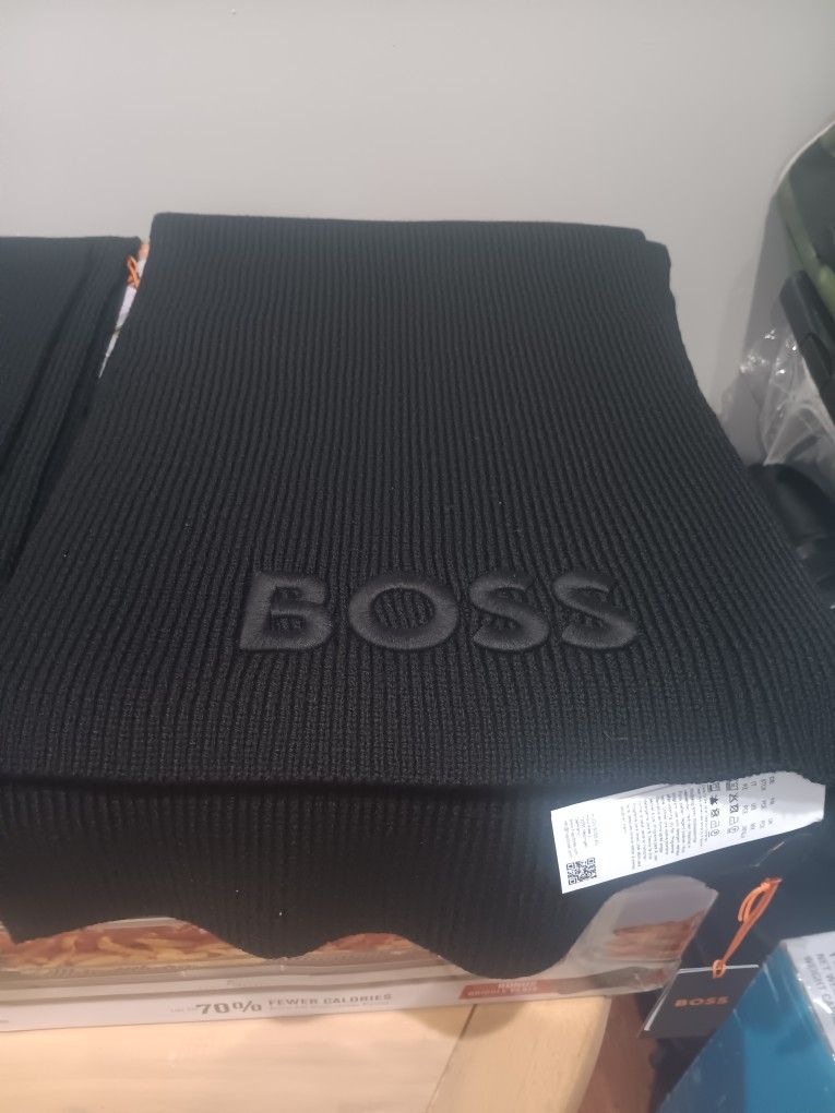 Boss Scarfs