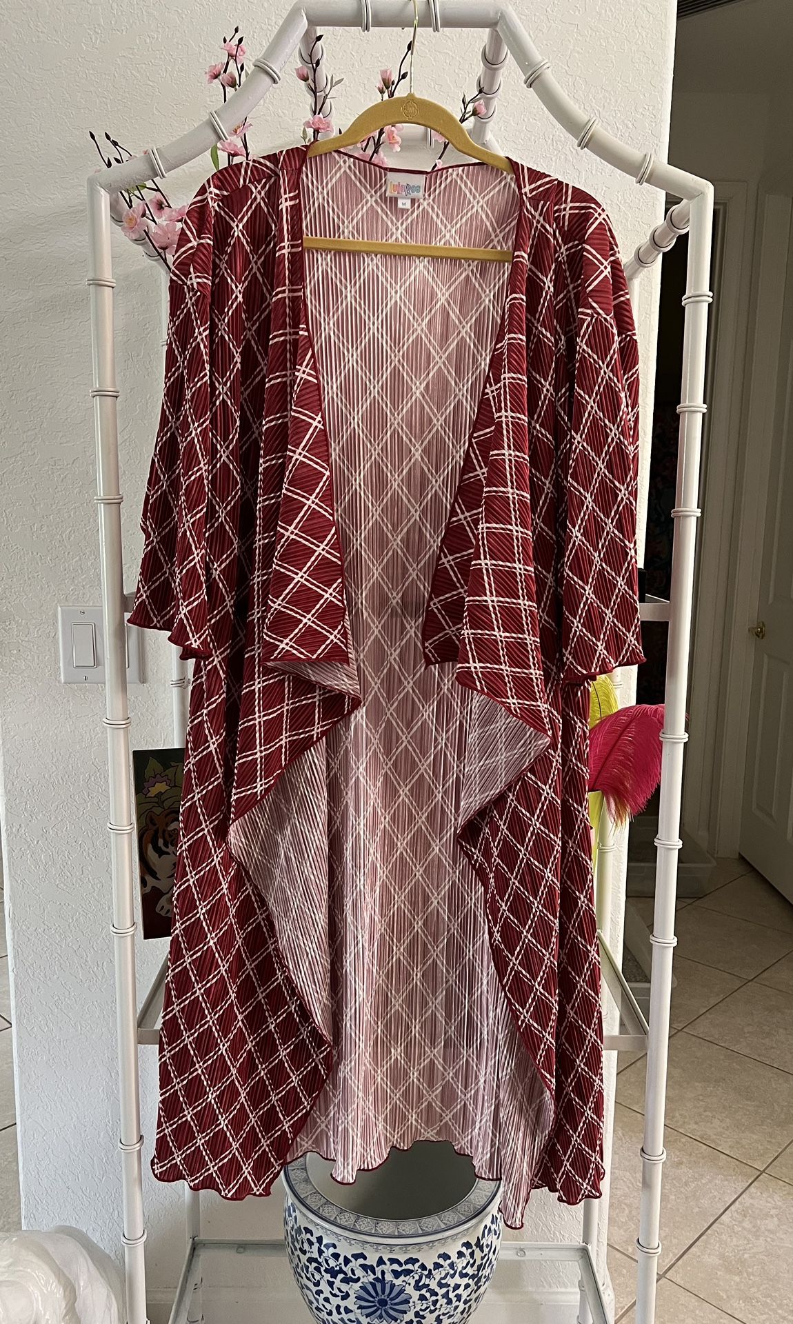 LuLaRoe Shirley Kimono M