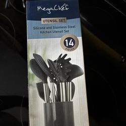 Kitchen utensil set 