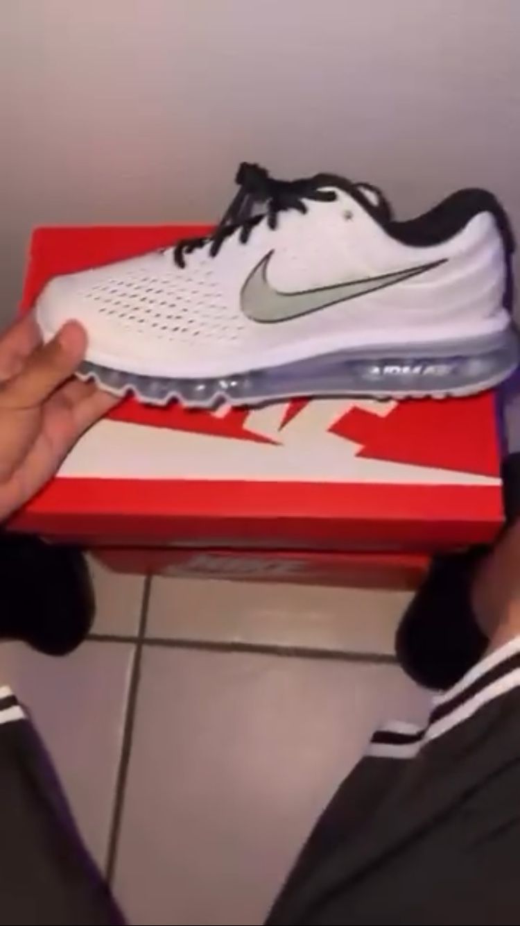Nike Men Shoes