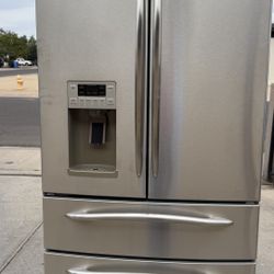 REFRIGERATOR Ge 4 DOORS COUNTER DEEP 