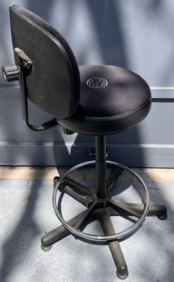 Keyboardist/Guitarist stool