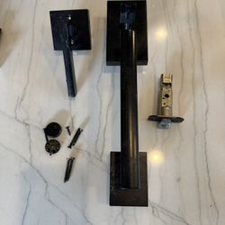 Great Condition Front Door Locks