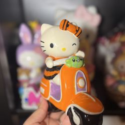 Hello Kitty Ceramic 