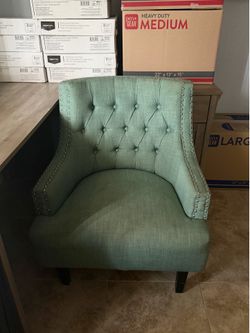 Accent chair