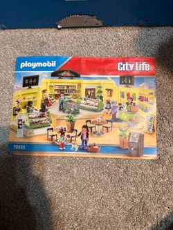 Play mobil city life.