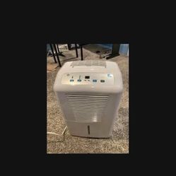 Dehumidifier, GE 70 Pint 