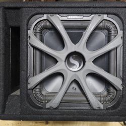 12" Kicker Solo Baric & 1600W Amp