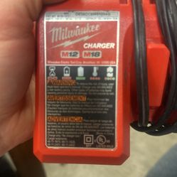 Milwaukee Charger