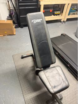 Adjustable Weight Bench