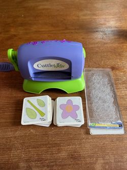 CuttleKids Die Cutter & 14 Dies