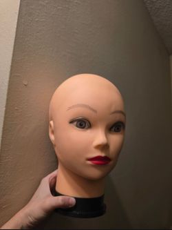 ‼️NEED IT GONE ASAP ‼️Practice head for makeup up, wigs, etc