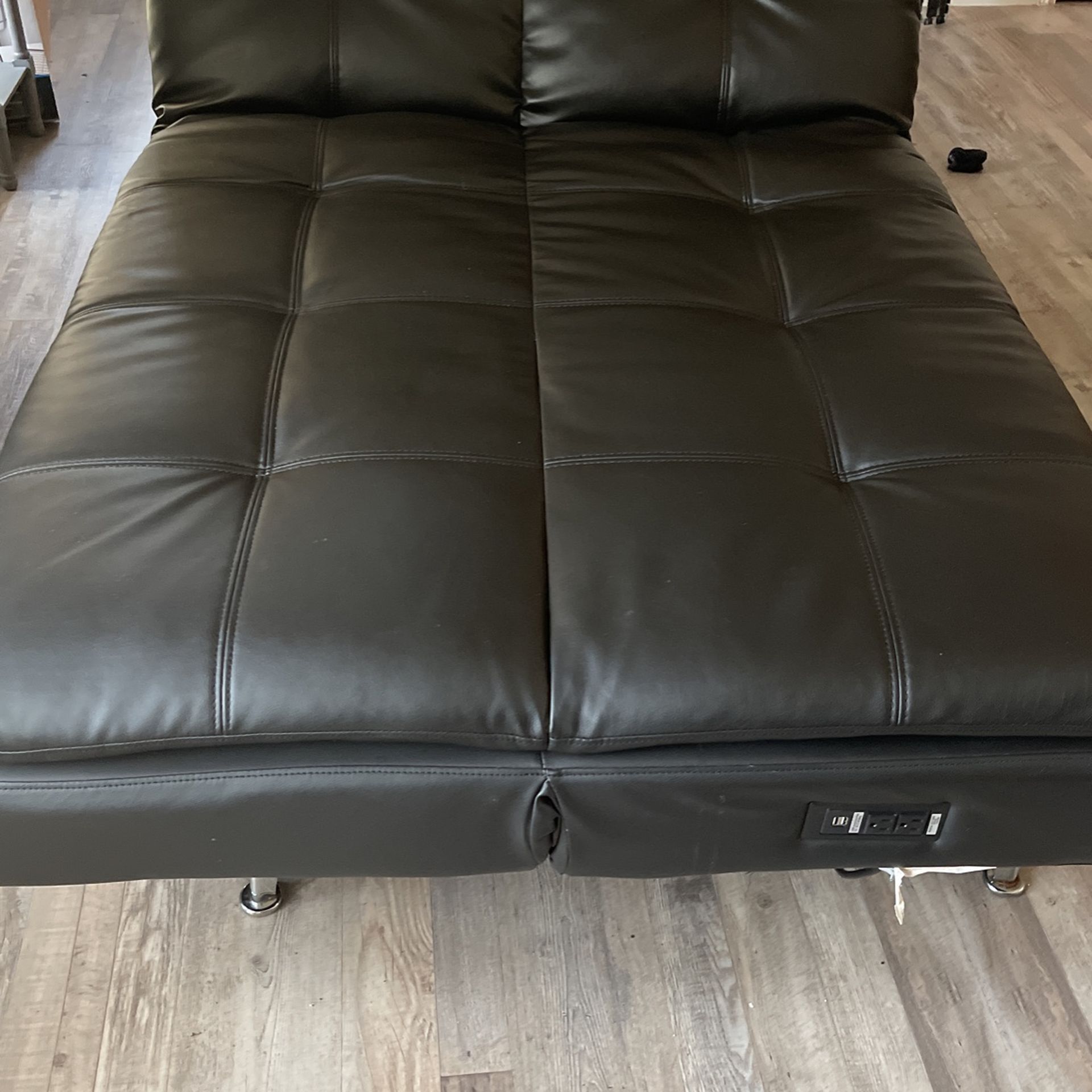 Pick Up In Coppell, TX 60 ****If Picked Up Today**** 66.1" Armless Convertible Sleeper Futon