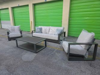 Brand New premium sunbrella 4-Piece Aluminum Outdoor Patio Set – Fully Assembled!