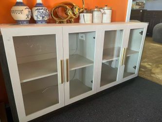 61”White side cabinet，$220