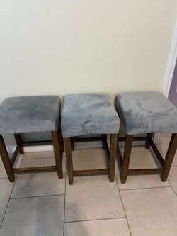 3 Bar stools. Counter height.