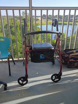 Walker (Medline)